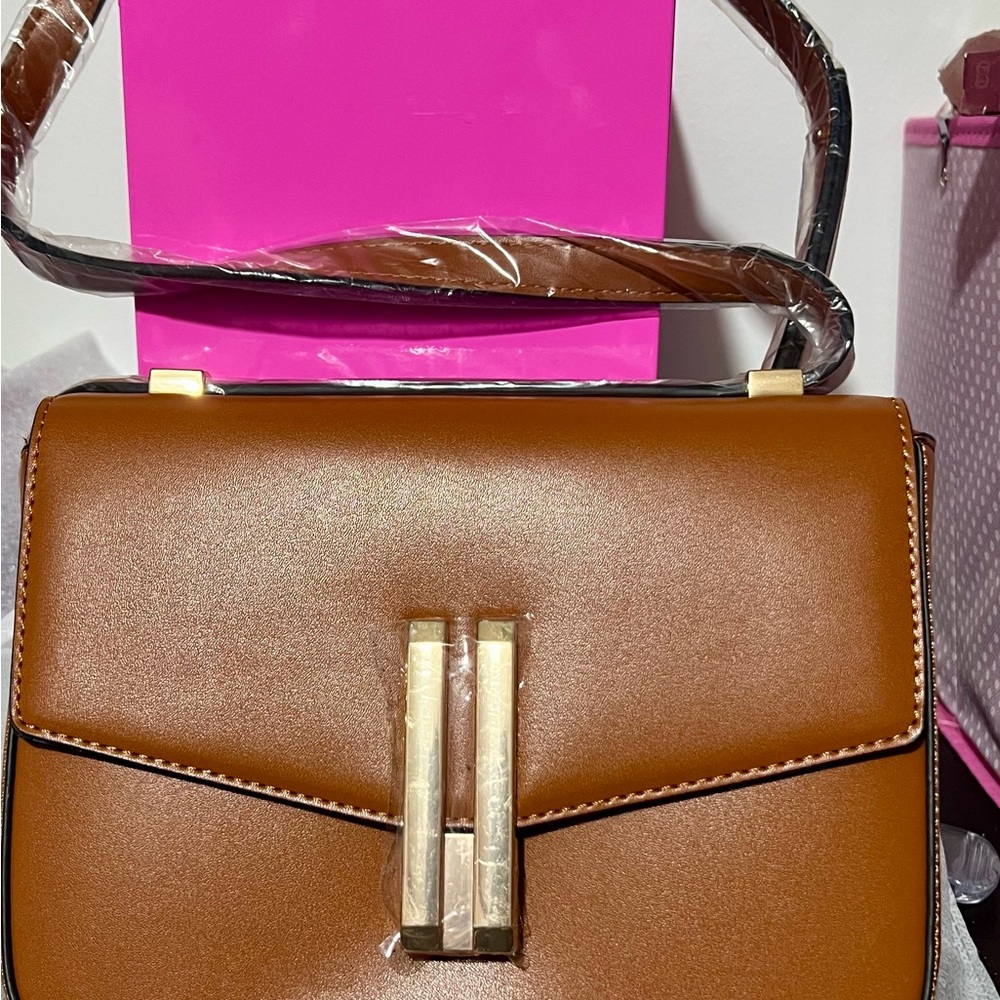Elegant Brown Handbag
